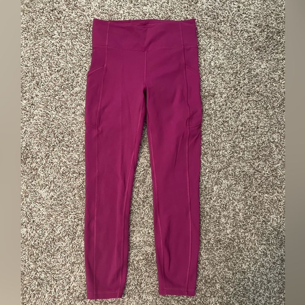 Lululemon- Magenta Leggings 3/4, Size 6